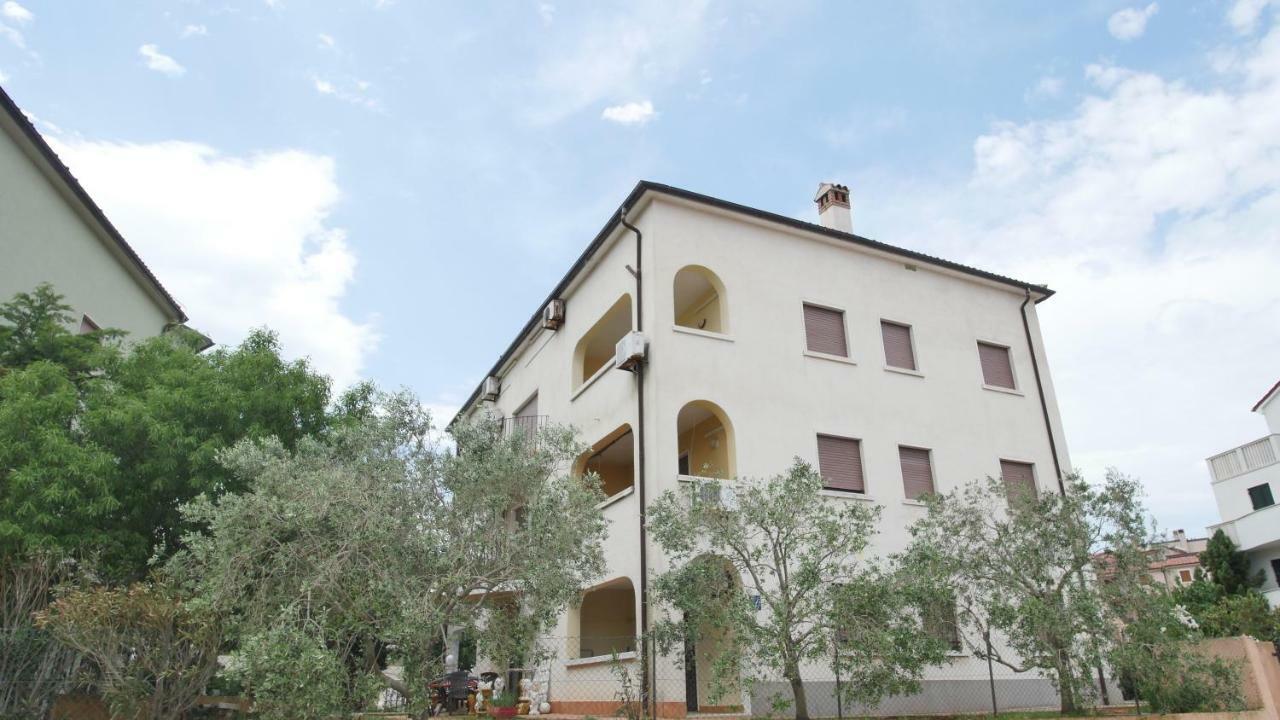 Studio Apartman Erika Ližnjan Kültér fotó